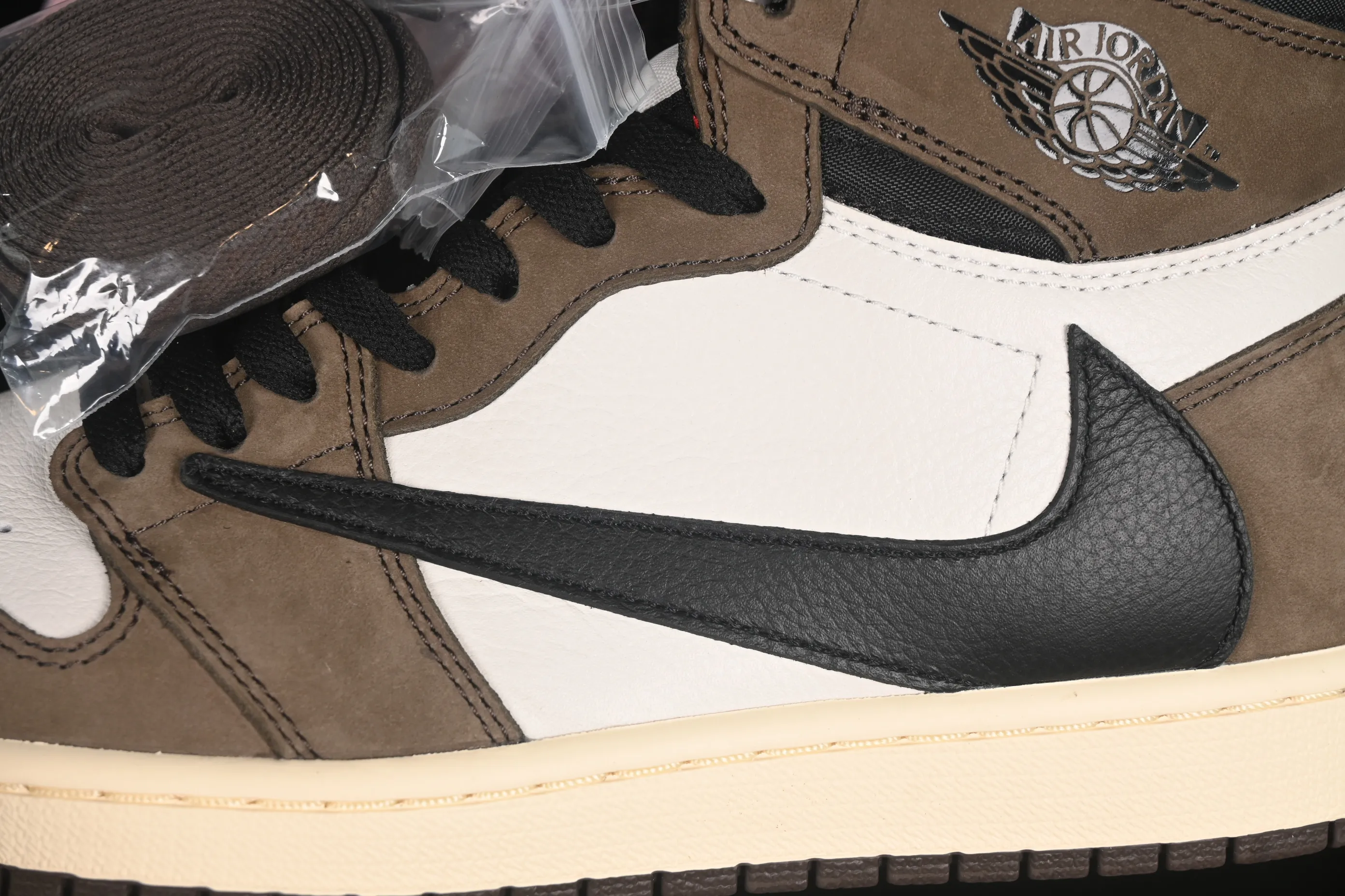 All Categories Air Jordan Jordan Series Basketball Shoes Air Jordan 1 High Pure Original Travis Scott x Air Jordan 1 High OG AJ1 Reverse Hook Limited Edition CD4487-100